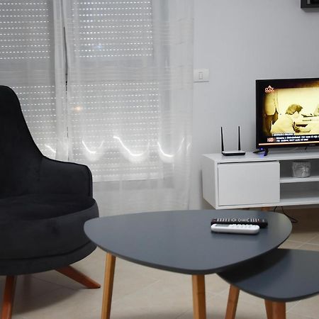 Click Apartments - Tirana Bagian luar foto