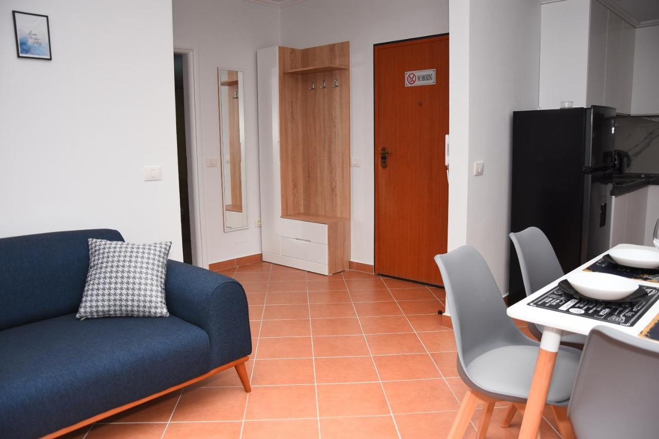 Click Apartments - Tirana Bagian luar foto